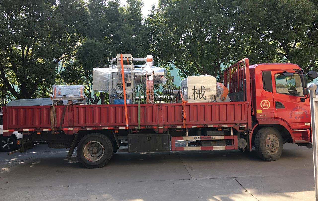 三合一送料機出貨 三合一送料機出貨