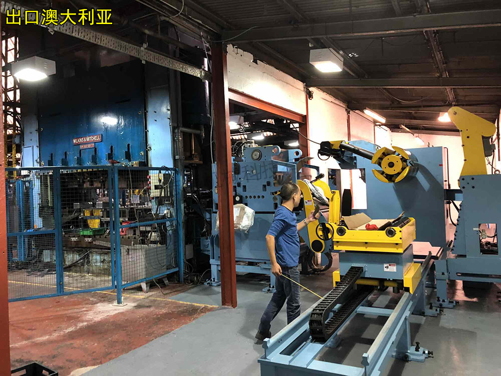 三合一送料機(jī)出口