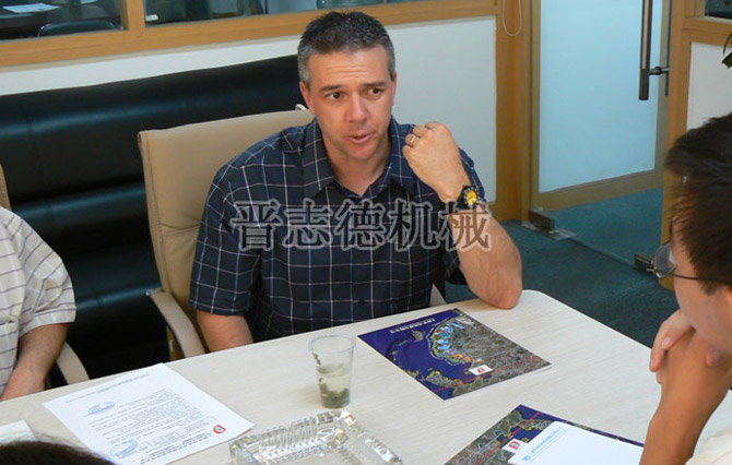 德國(guó)送料機(jī)客戶來(lái)訪