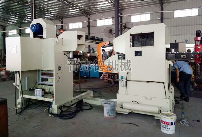 三合一送料機電器裝配 三合一送料機電器裝配