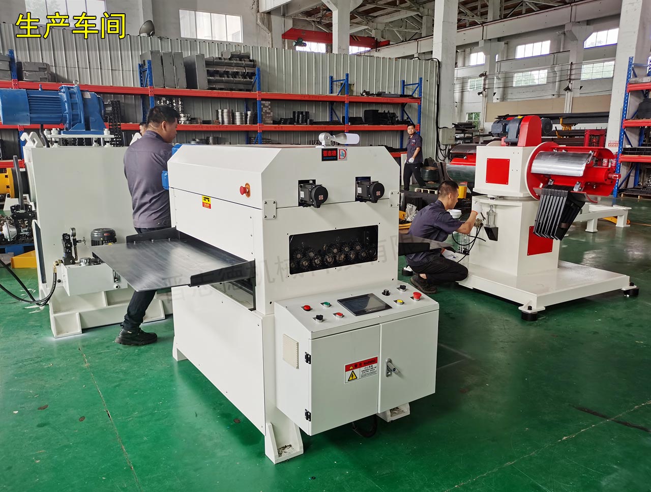 整平機(jī)高溫假期間裝配 整平機(jī)高溫假期間裝配