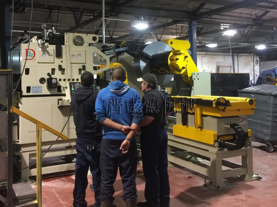 美國客戶來訪昆山送料機廠 美國客戶來訪昆山送料機廠