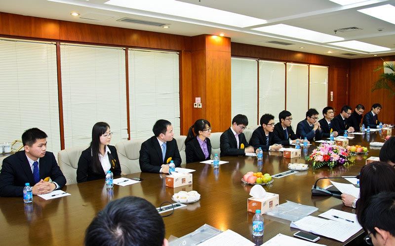 送料機(jī)廠員工,送料機(jī)廠員工會議