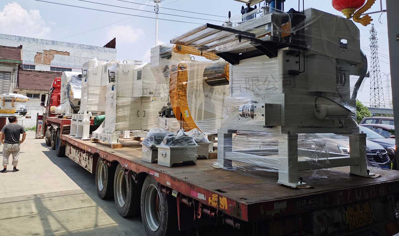 神龍汽車沖壓三合一送料機 神龍汽車沖壓三合一送料機