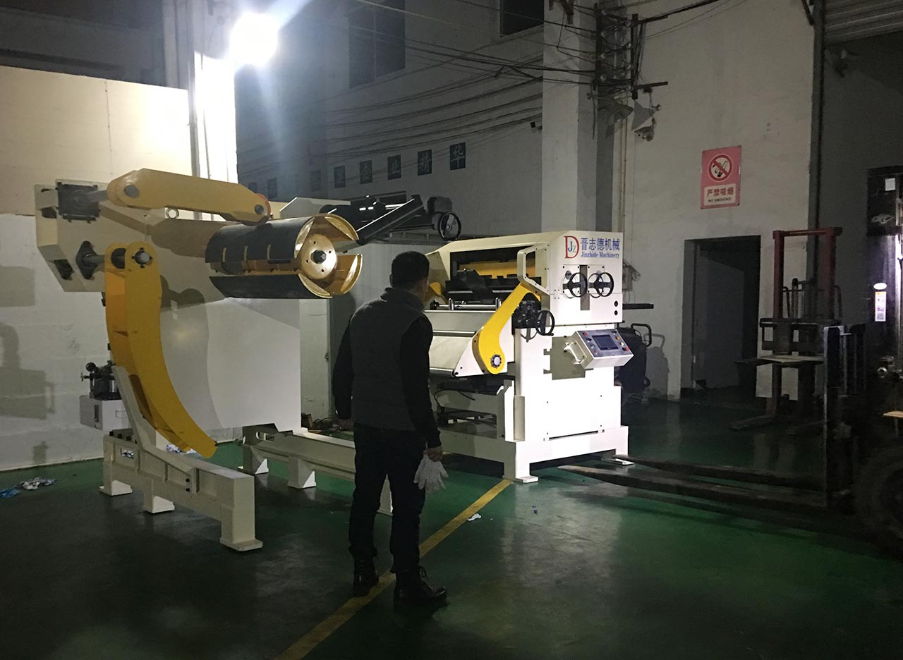 十堰三合一送料機(jī) 十堰三合一送料機(jī)