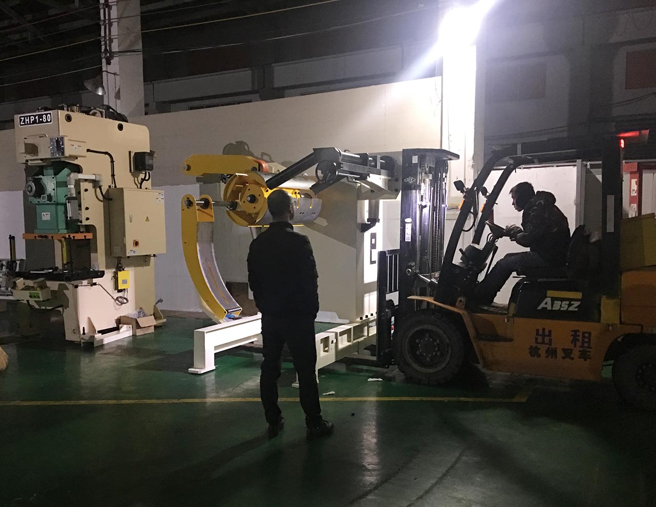 三合一送料機(jī)交付湖北十堰 三合一送料機(jī)交付湖北十堰