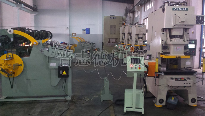 NC伺服送料機(jī)使用現(xiàn)場