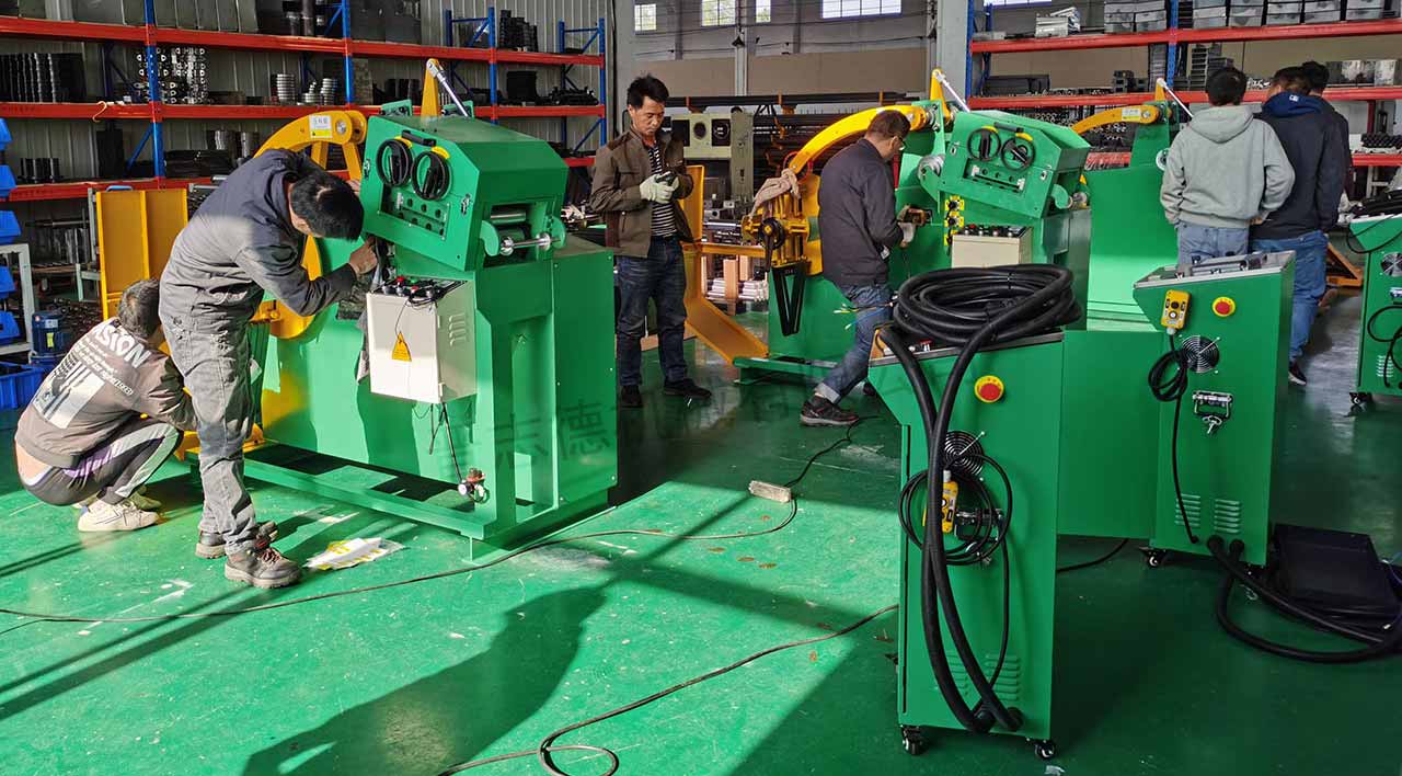 二合一料架兼整平機假期生產 二合一料架兼整平機假期生產