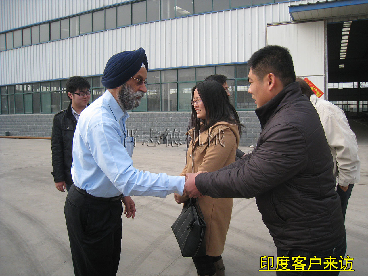 汽車鈑金件送料機(jī),汽車沖壓件送料機(jī) 汽車鈑金件送料機(jī),汽車沖壓件送料機(jī)