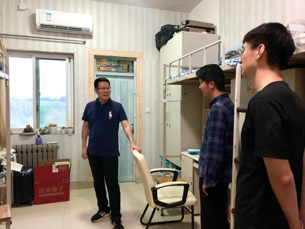 三合一送料機(jī)廠家員工慰問(wèn) 三合一送料機(jī)廠家員工慰問(wèn)